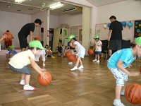 4歳児ぞう組のバスケット教室2
