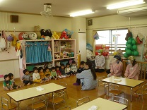 写真：1歳児クラス保育参観