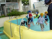 4歳水遊びの写真4