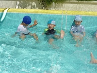 3歳児水遊びの写真2