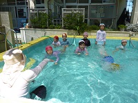 5歳児水遊びの写真