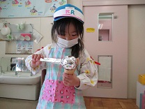 写真：3歳児のアイスやさん
