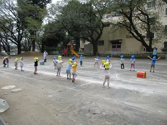 3歳児クラスの運動会練習の様子の写真