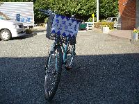 写真：自転車プレートをつけた自転車