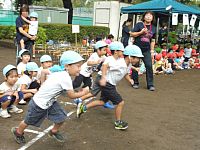 4歳児　かけっこの様子