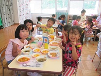 写真：会食会