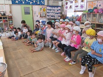 写真：芋煮会　調理の見学