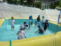 3歳水遊びの写真4