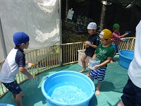 5歳の水遊びの写真1