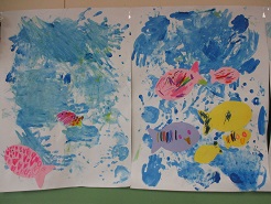 三歳児が作った海の絵の写真