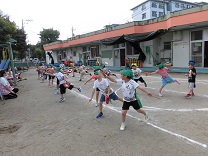 写真：5歳児エイサー踊り