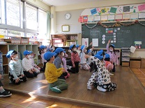 写真：学童クラブ見学