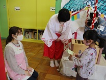 写真：もぐさ台保育園神社