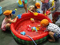 5歳児の水遊びの写真3