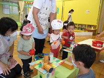 写真：缶倒し