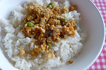 写真：かまめし丼