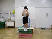 5歳児の誕生児の写真です。