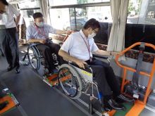 写真：パラリンピックで活躍した日野自動車製バスの車内風景
