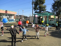 写真：4歳お正月あそび