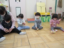 写真：2歳お正月あそび