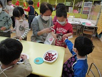 写真：おみせやさんごっこ