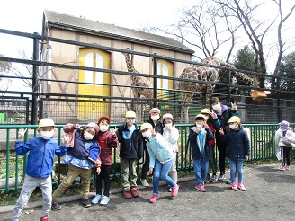 5歳児らいおん組の卒園遠足の様子の写真