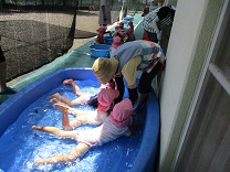 写真：水遊び