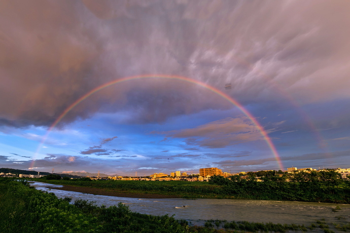 浅川の朝と虹