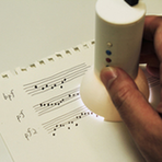 写真:触覚や画像処理を応用した電子楽器作品4