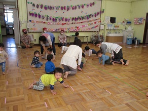 1歳児保育参観の様子の写真