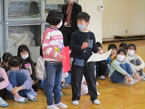 写真：学校見学