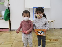 1、2歳の誕生児の写真です。