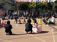 写真：1歳児クラス競技の様子