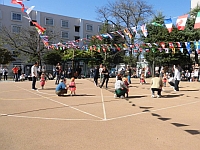 写真：1歳児親子ダンス