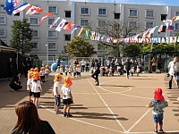 写真：3歳児の開会式体操のようす