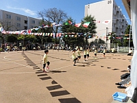 写真：5歳児縄跳びの様子