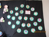 4歳児きりん組の作品が飾ってある写真