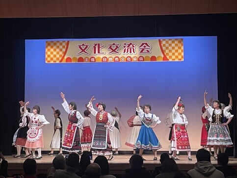 フォークダンス写真