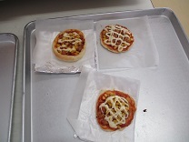 焼きたてピザ