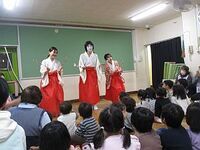 3人官女の写真3