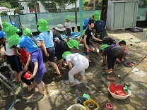 写真:どろんこ遊び6