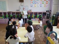 写真:そら豆さやむき1