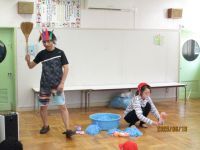 職員劇の写真です。