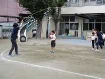 らいおん組大縄跳びの写真