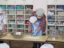 らいおん組調理活動の写真