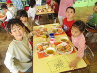 5歳給食の写真2