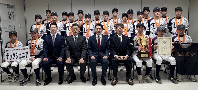 写真：テックジュニア訪問の様子