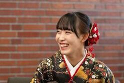 写真：対談中の馬場選手