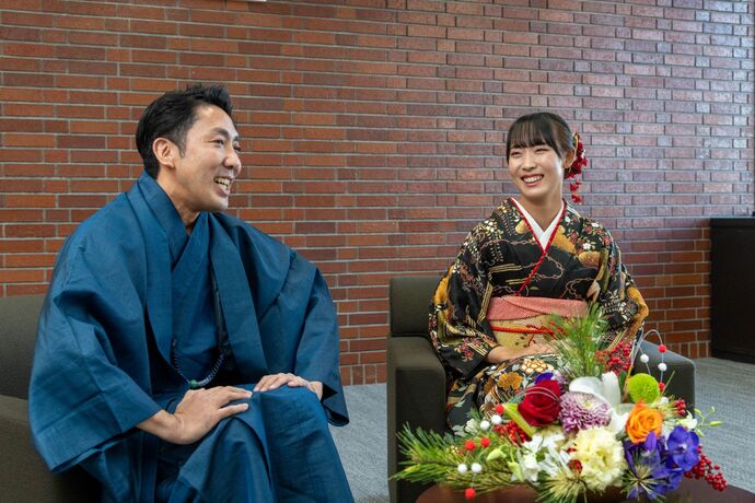 対談の様子の写真