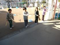 写真：羽根つき2